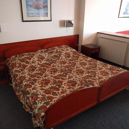 Hotel Vodno Skopje Bagian luar foto