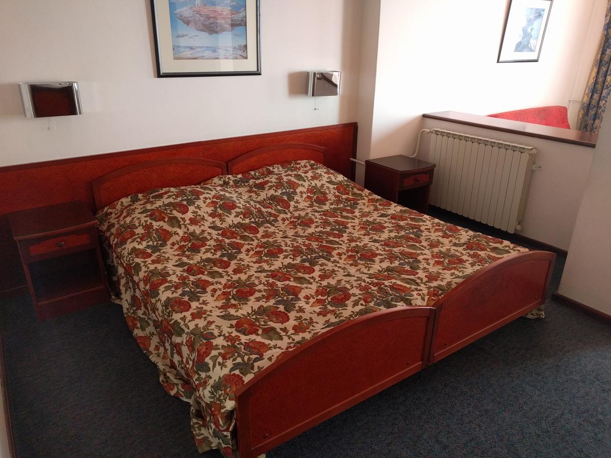 Hotel Vodno Skopje Bagian luar foto