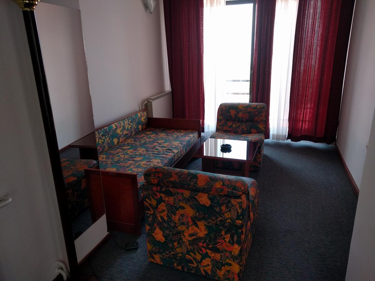 Hotel Vodno Skopje Bagian luar foto